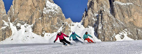 lyovanie na menestrovch zjazdovkch Val di Fassa