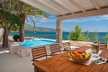 Villa Grace, Orebi