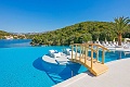 Port 9 Hotel, Korula