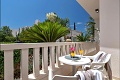 Aparthotel Flora, Tuepi