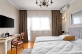 Hotel Storge, Due/ Omi