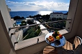 Hotel Luna Island, Jakinica