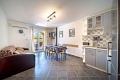 Apartmny ani, Lopar