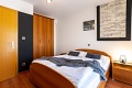 Apartmny ani, Lopar