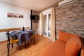 Apartmny ani, Lopar