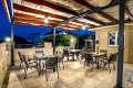 Apartmny ani, Lopar