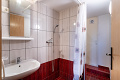 Apartmny ani, Lopar