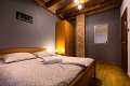 Apartmny ani, Lopar
