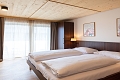 Hotel Educare, Treffen