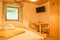 Hotel Gell, Tweng
