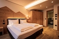 Hotel Monroc, Commezzadura