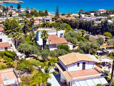 vila pri Sirakzach na Siclii